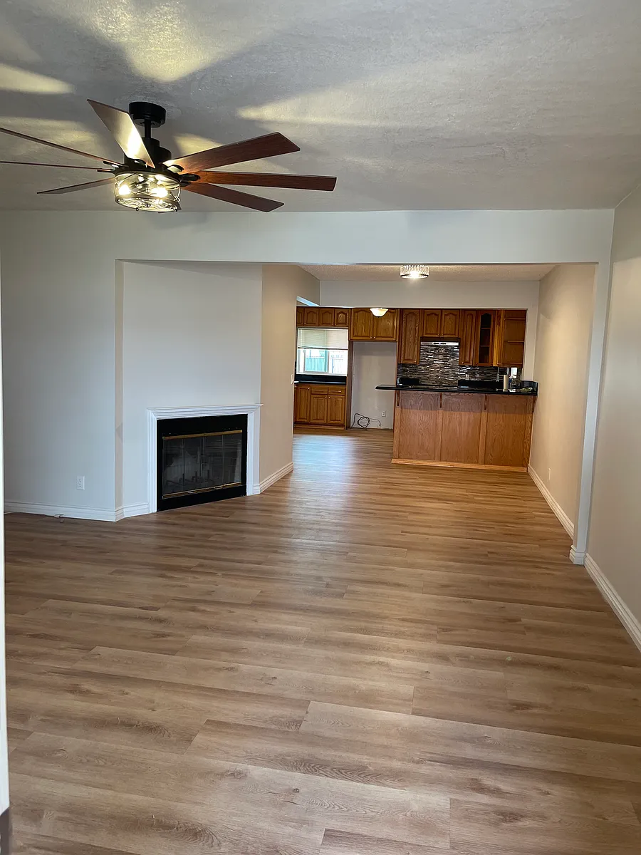 Building Photo - 1322 E Covina Blvd #0