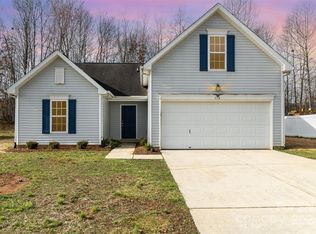 174 Jacobs Woods Cir, Troutman, NC 28166