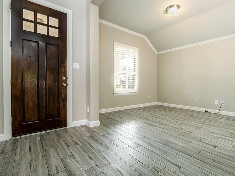 9615 Spring Ct — Photo 7