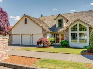 21560 NE Lachenview Ln, Fairview, OR 97024