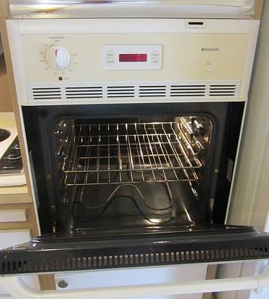 Oven