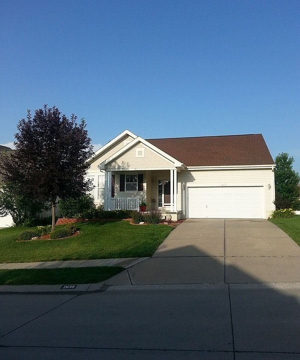 1st image of 2639 N 165th St