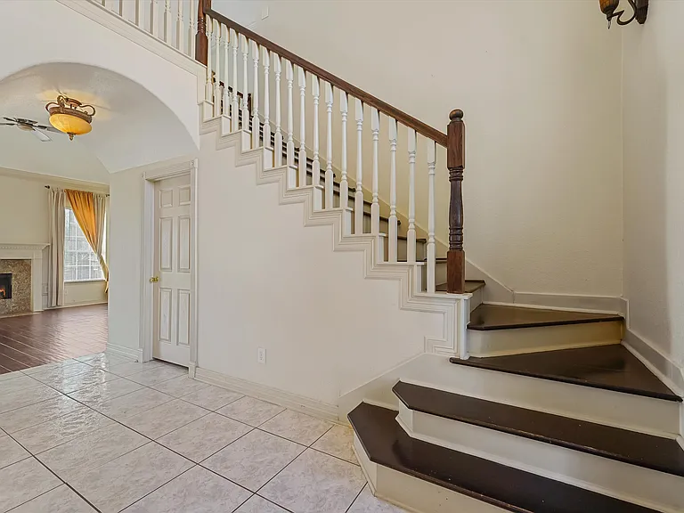 6907 Keats Ave — Photo 5