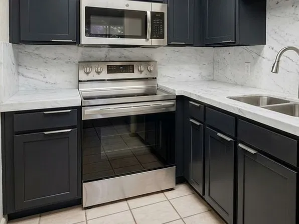 8378 S Upham Way APT B106, Littleton, CO 80128