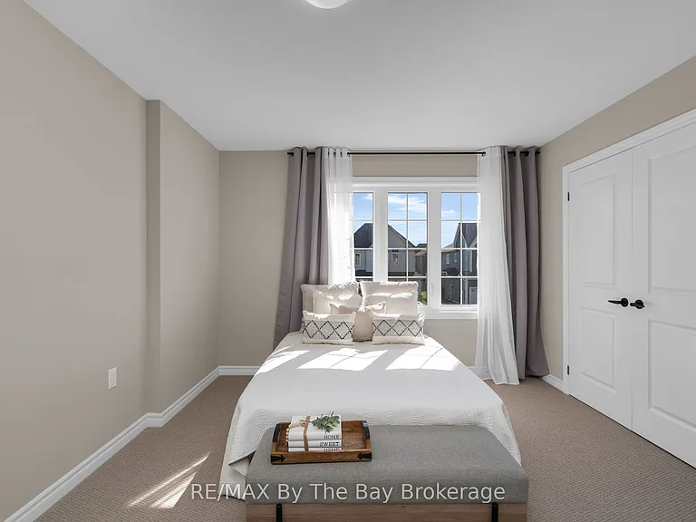 214 Cubitt St — Photo 26