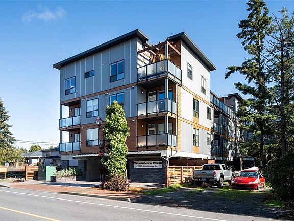 2nd image of 2783 Strathmore Rd #305