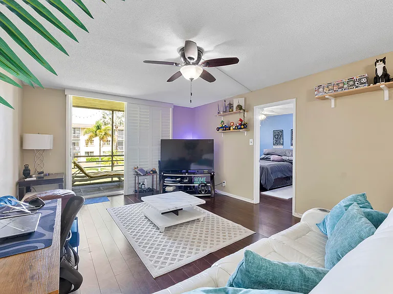 4500 N Federal Hwy #253F — Photo 4