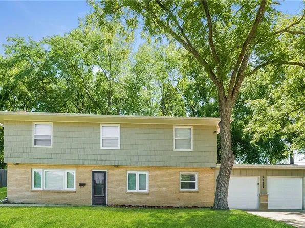 6911 N Baltimore Ave, Gladstone, MO 64118