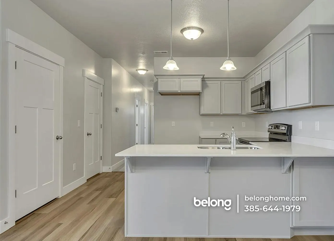 3 bed, 2.0 bath, 1294 sqft, $1,745 — Photo 3