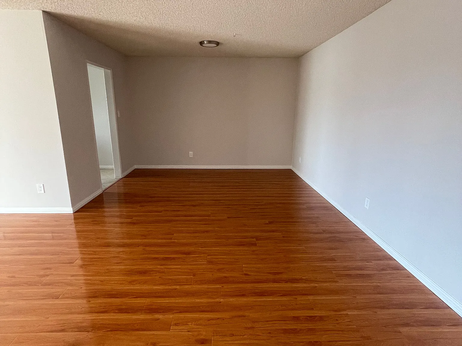 1 bed, $2,100 — Photo 4