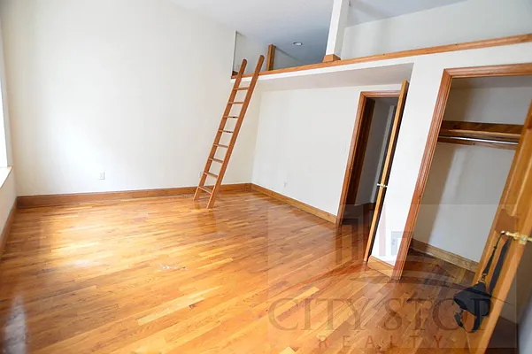 Rented by City Stop Realty | media 17