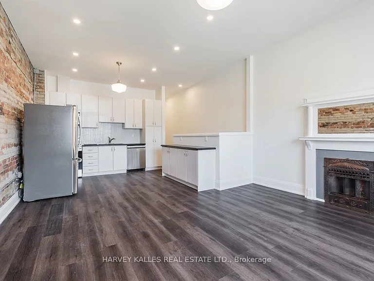 657 Saint Clair Ave W #UPPER — Photo 5