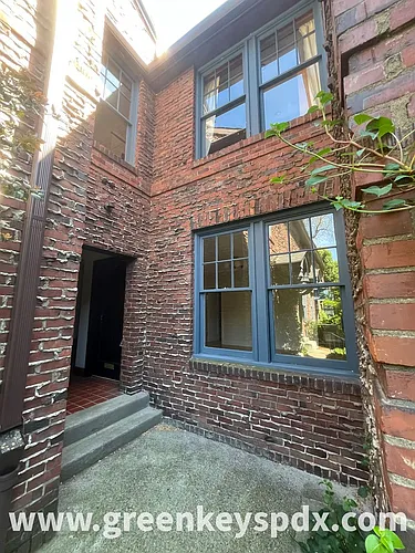 2182 NW Hoyt St #8 Photo 1