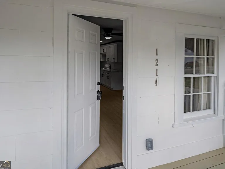 1214 Cave Spring Rd SW — Photo 7