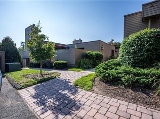 66 Charlton Hill Rd UNIT 66, Hamden, CT 06518
