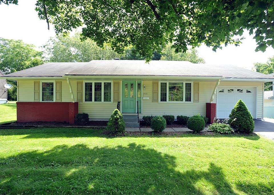 1st image of 203 Wisteria Way