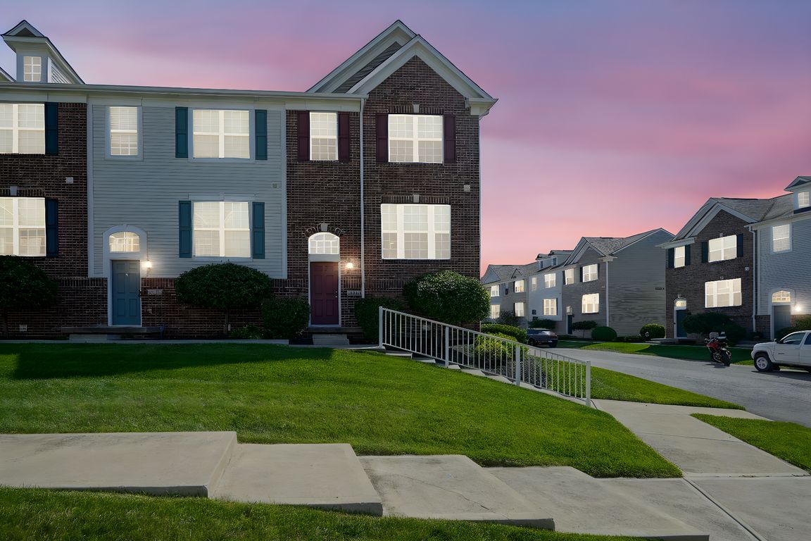 12706-1 day to dusk.jpeg