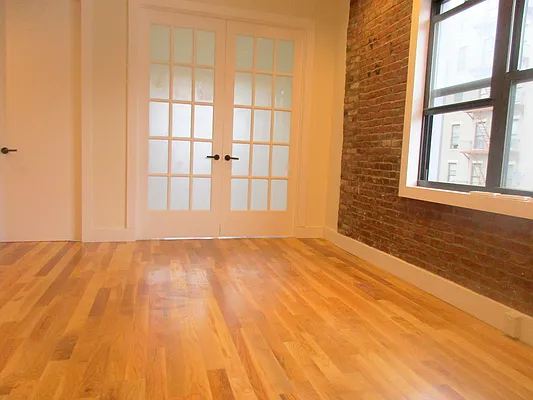 Rented by Uptown Flats LLC | media 17