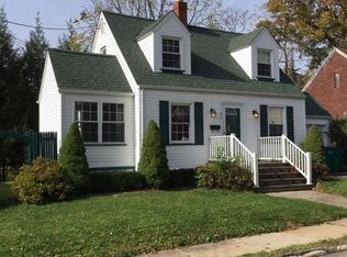 97 Taylor Ave, Sharon, PA 16146