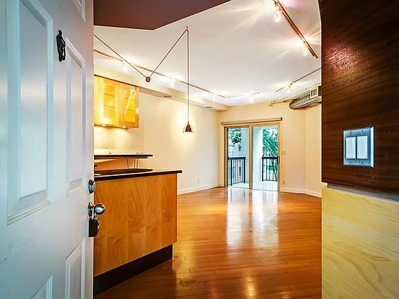 3rd image of 1000 S Harbour Island Blvd APT 2203