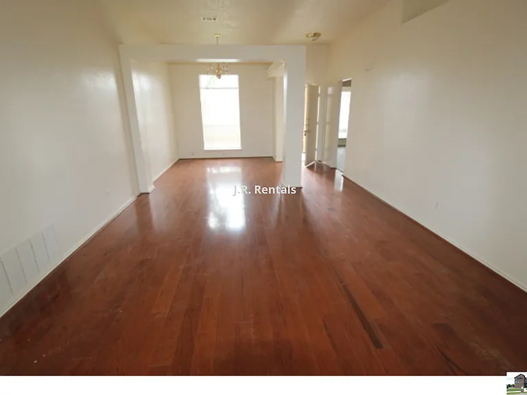 3615 Coral Bay Ln — Photo 63