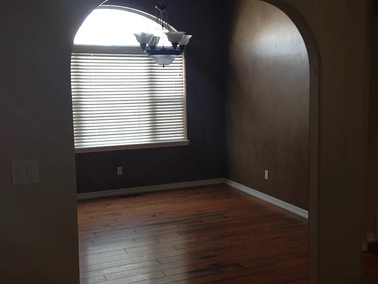 511 Sanders Ave — Photo 10