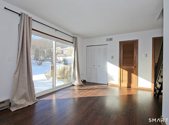 3rd image of 29 Salmon Run #29