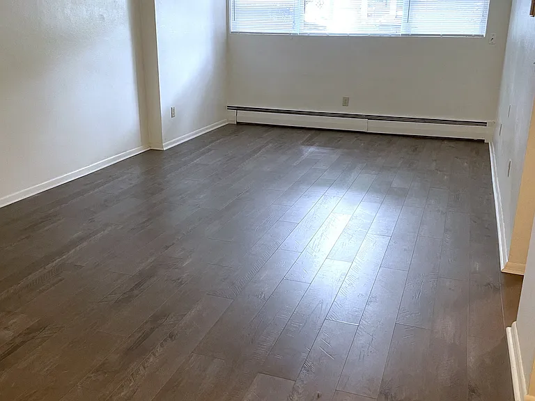 Snelling Avenue Apartments — Photo 47