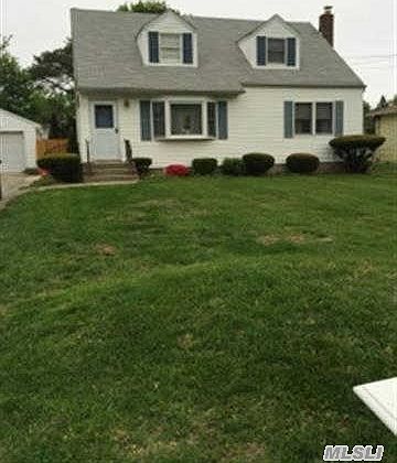 1st image of 426 2nd Ave W