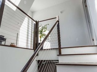 210 3rd St #3, Jersey City, NJ 07302