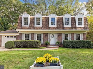 8611 Nanlee Dr, Springfield, VA 22152