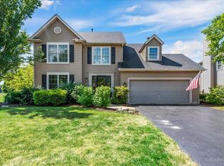 720 Fairfield Way, North Aurora, IL 60542