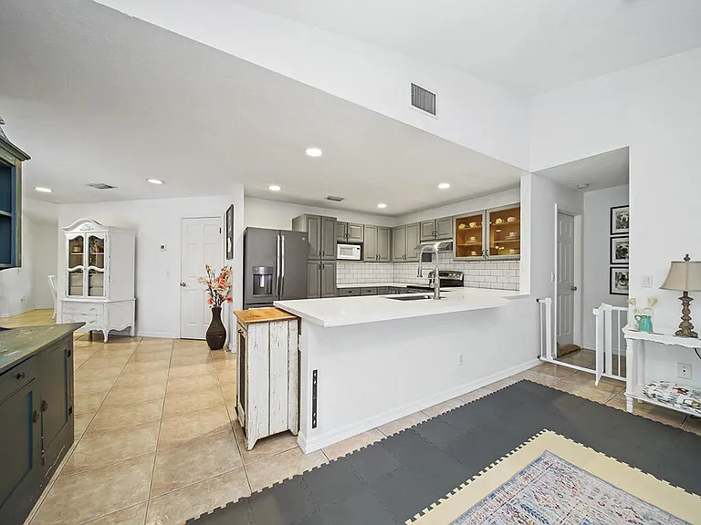 3051 SW Earl Ave — Photo 13