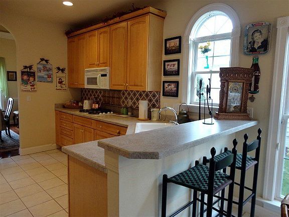 4th image of 33664 Austin Ln