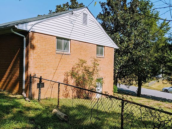3rd image of 7317 Hunterbrook Dr