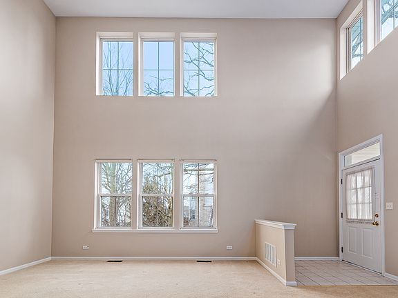 5th image of 69 Tanglewood Dr