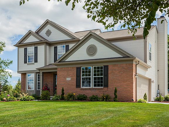 3rd image of 4545 Brighton Cir