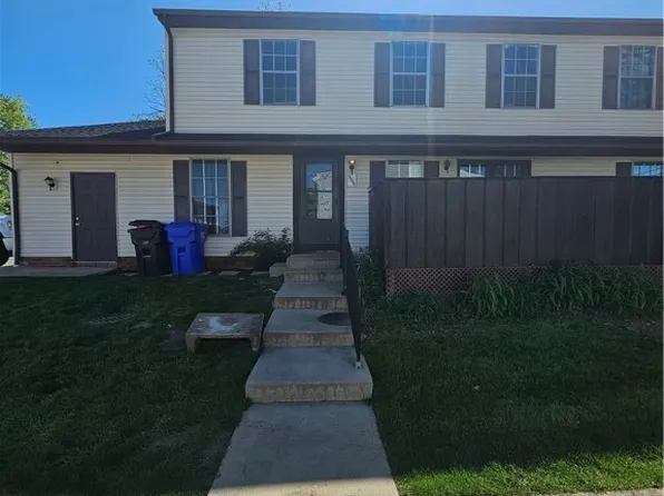 17216 Sheldon Rd #49B, Brookpark, OH 44142
