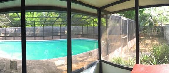 3rd image of 13625 Devenshire Ct