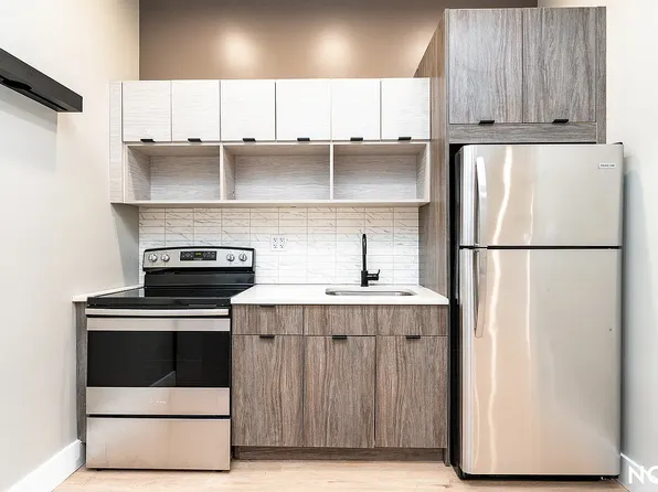 345 E 26th St #3C, Brooklyn, NY 11226