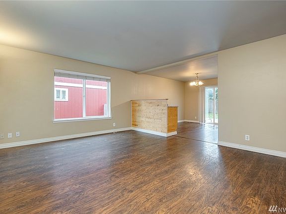 5th image of 7024 E Dakota St