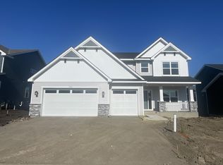 1915 Ravine Rd, Carver, MN 55315