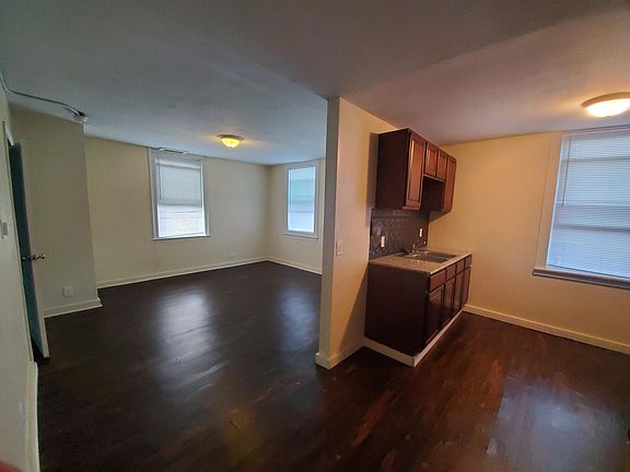 3rd image of 25 Clinton St #5