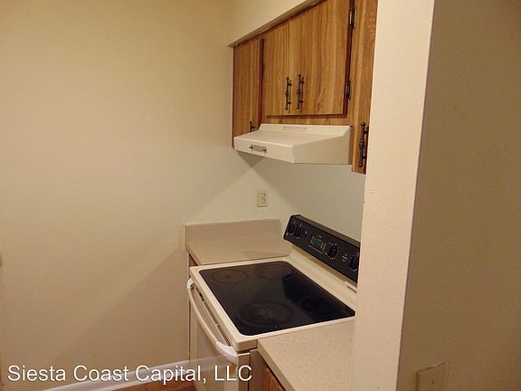 5th image of 5011 SE 29th St APT C