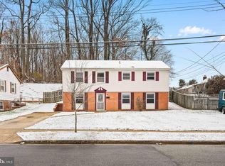 6903 Fawncrest Dr, Capitol Heights, MD 20743