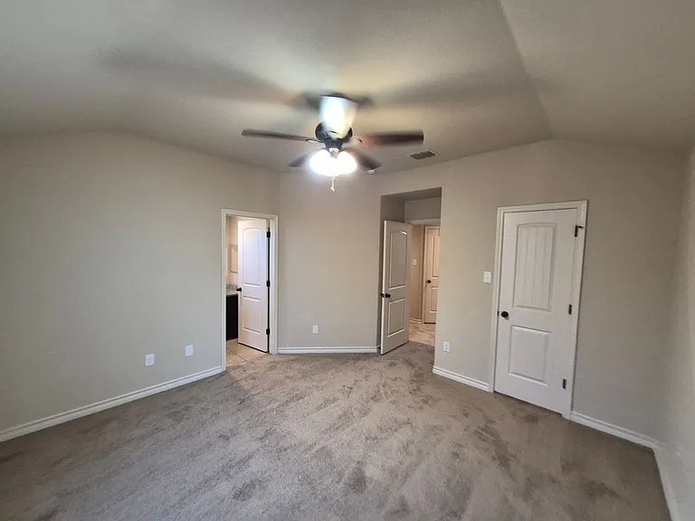 6850 Lakeview Dr #101 — Photo 14