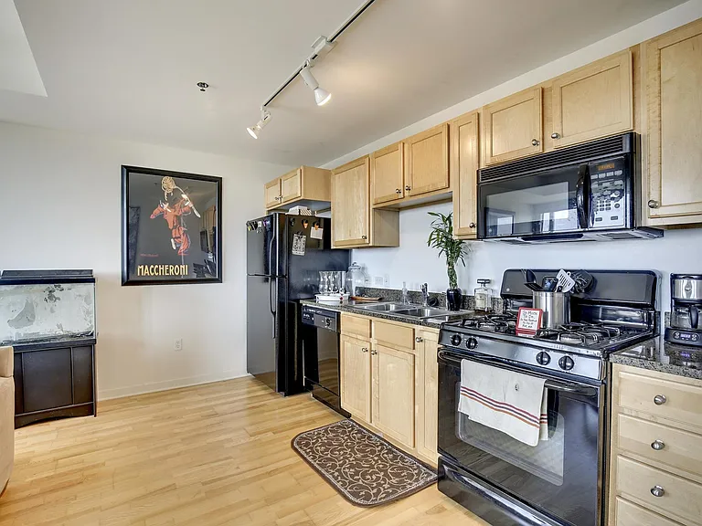 929 Portland Ave #809 — Photo 5