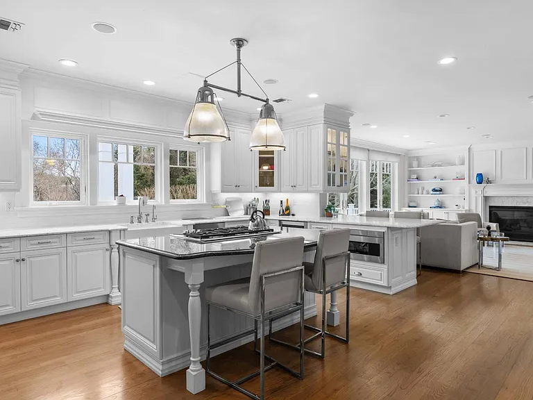 10 Parrish Pond Ln — Photo 15