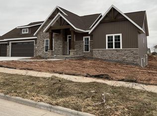 1710 E Canyon Ct, Appleton, WI 54913