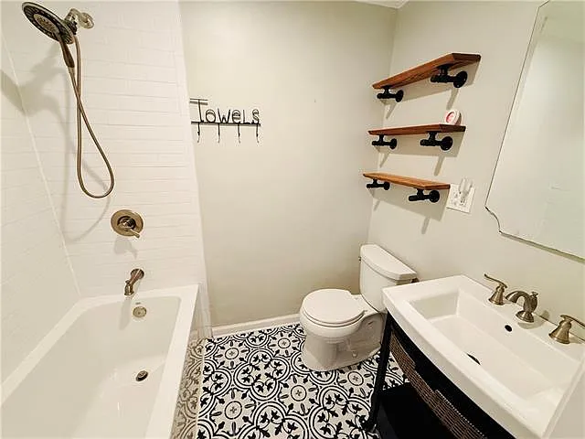 4009 Newlands St — Photo 17
